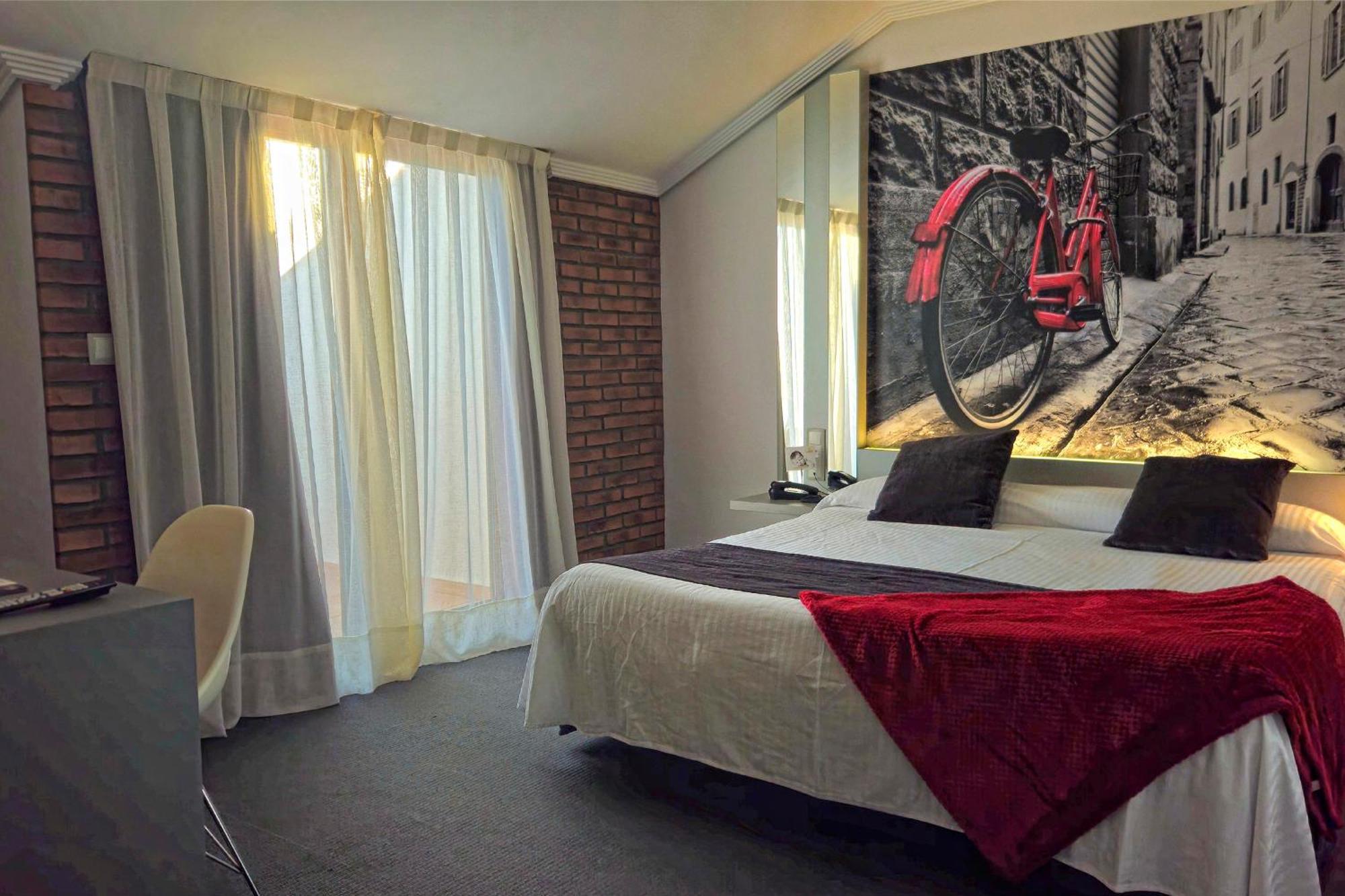 Hotel Spa El Muelle De Суансес Екстер'єр фото
