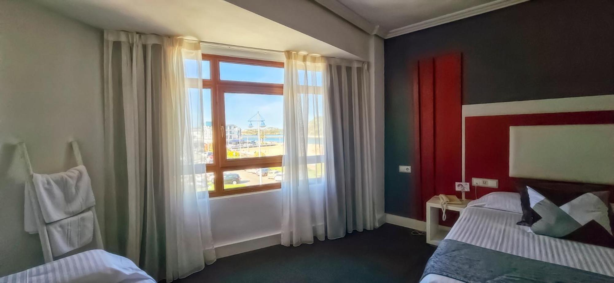 Hotel Spa El Muelle De Суансес Екстер'єр фото